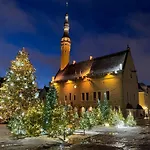 Elegant With Sauna, Town Hall Square, Old Town * Tallin