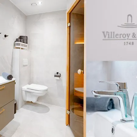 Elegant With Sauna, Town Hall Square, Old Town Tallinn