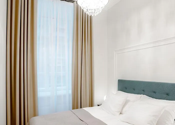 Elegant With Sauna, Town Hall Square, Old Town Appartement Tallinn