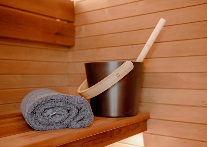 Elegant With Sauna, Town Hall Square, Old Town شقة تالين