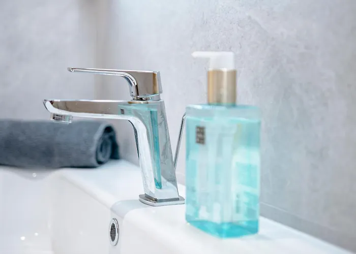 Elegant With Sauna, Town Hall Square, Old Town Appartement