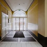 Elegant With Sauna, Town Hall Square, Old Town * Tallinn
