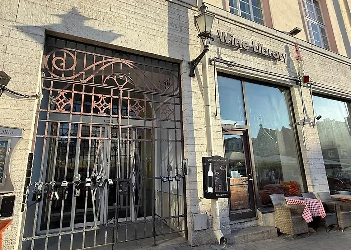 Elegant With Sauna, Town Hall Square, Old Town Appartamento Reval